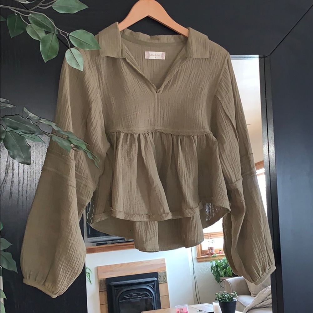 GREEN BLOUSE